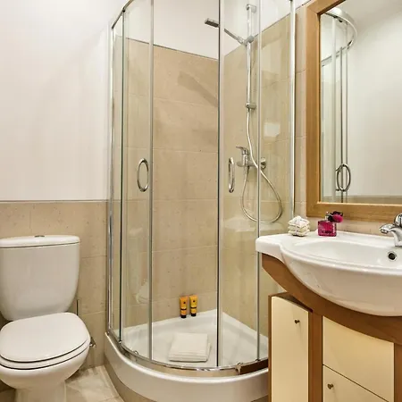 Modern And Spacious Two Bedroom Apartment