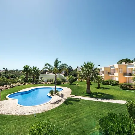 Apartment Modern And Spacious Two Bedroom